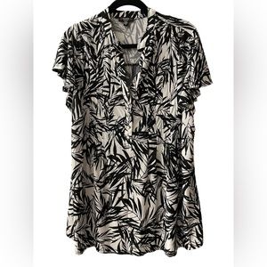 Cocomo Women Black White Tropical Floral Pleated Top 1X